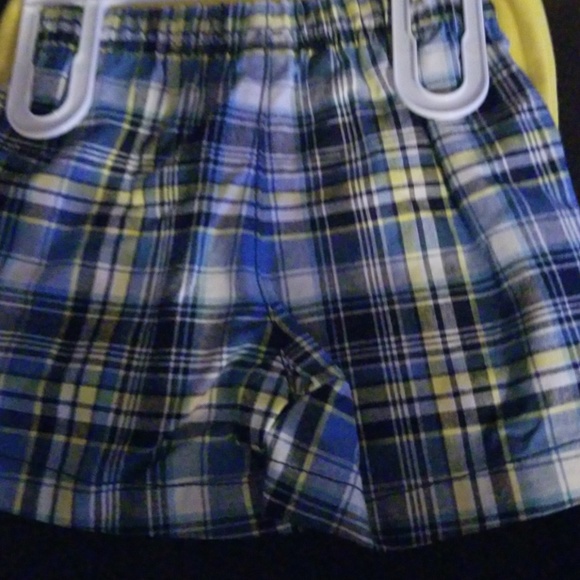 Short set - Picture 3 of 3